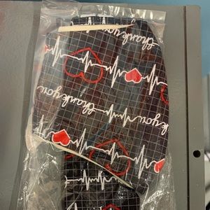 Headband and 😷 mask set. New in package